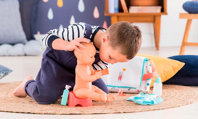 Coffret bébé 20 cm avec accessoires