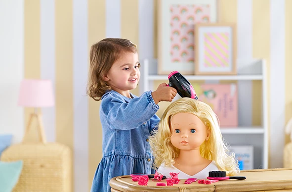 Tete et accessoires à coiffer