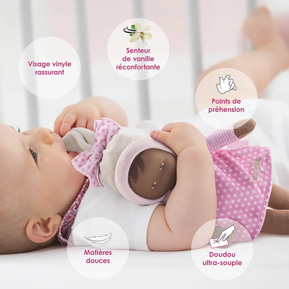 Bébé avec Miss rêves d'étoiles