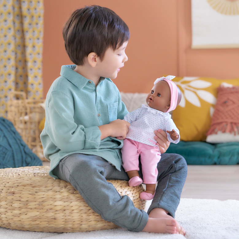 Mon Grand Poupon Lucie à table