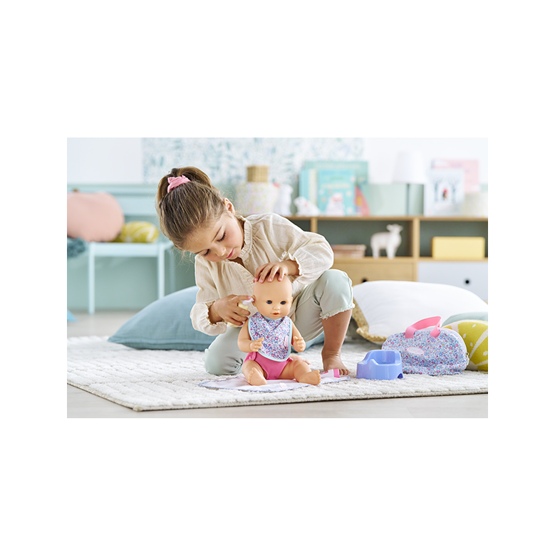 Mon Grand Poupon Eliott se change