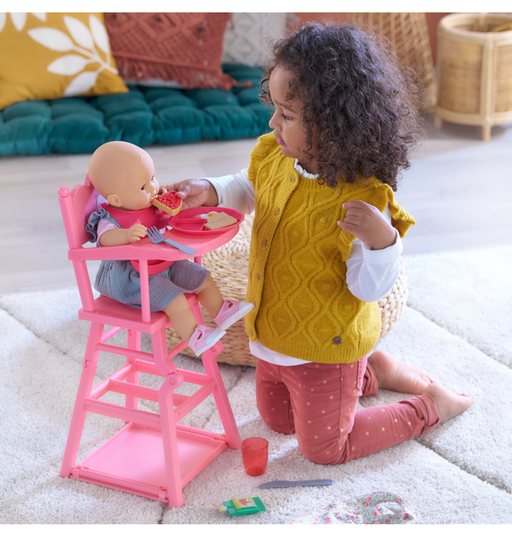 Mon Grand Poupon Lise à table