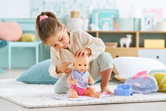 Mon Grand Poupon Eliott se change