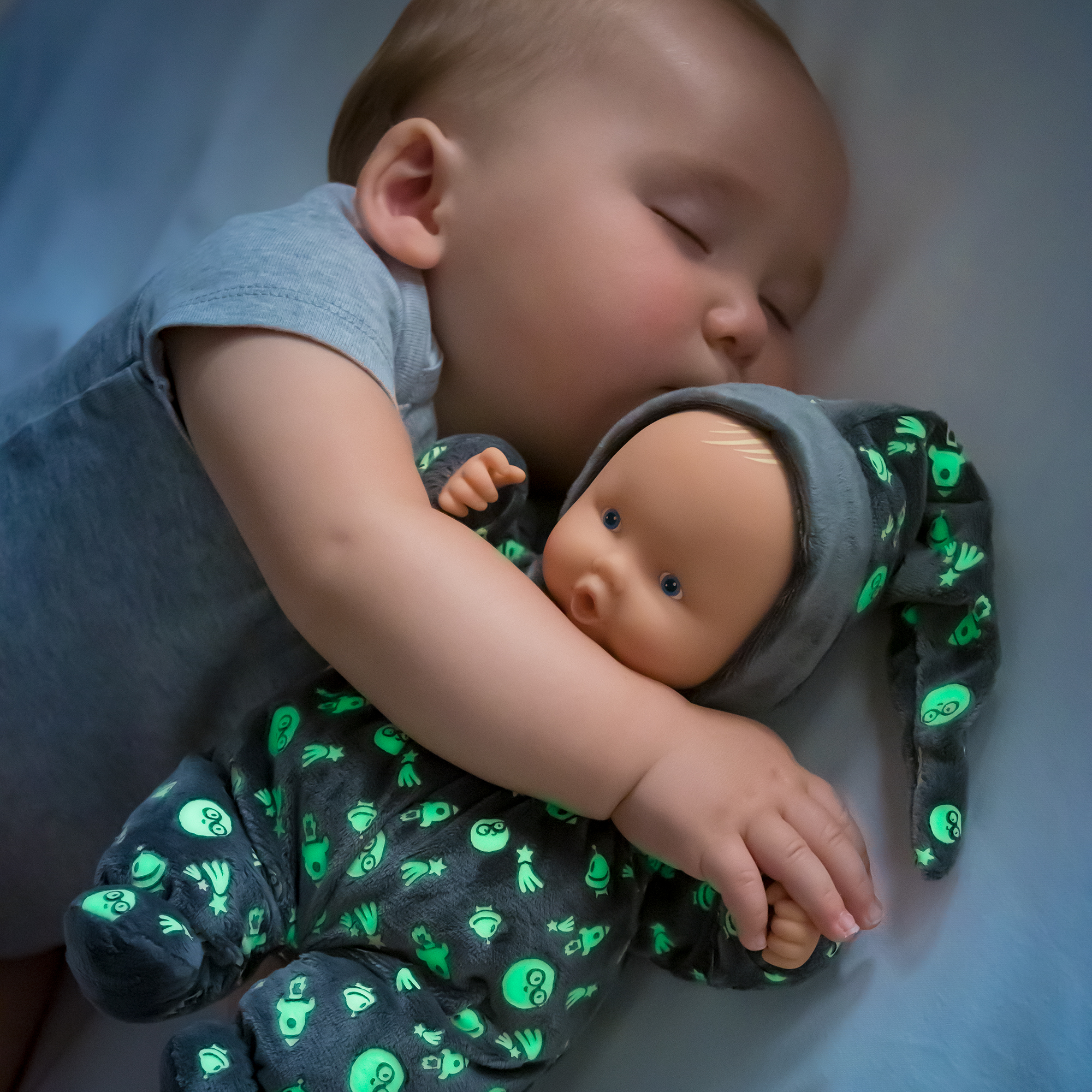 Doudou Babipouce Brille dans la Nuit