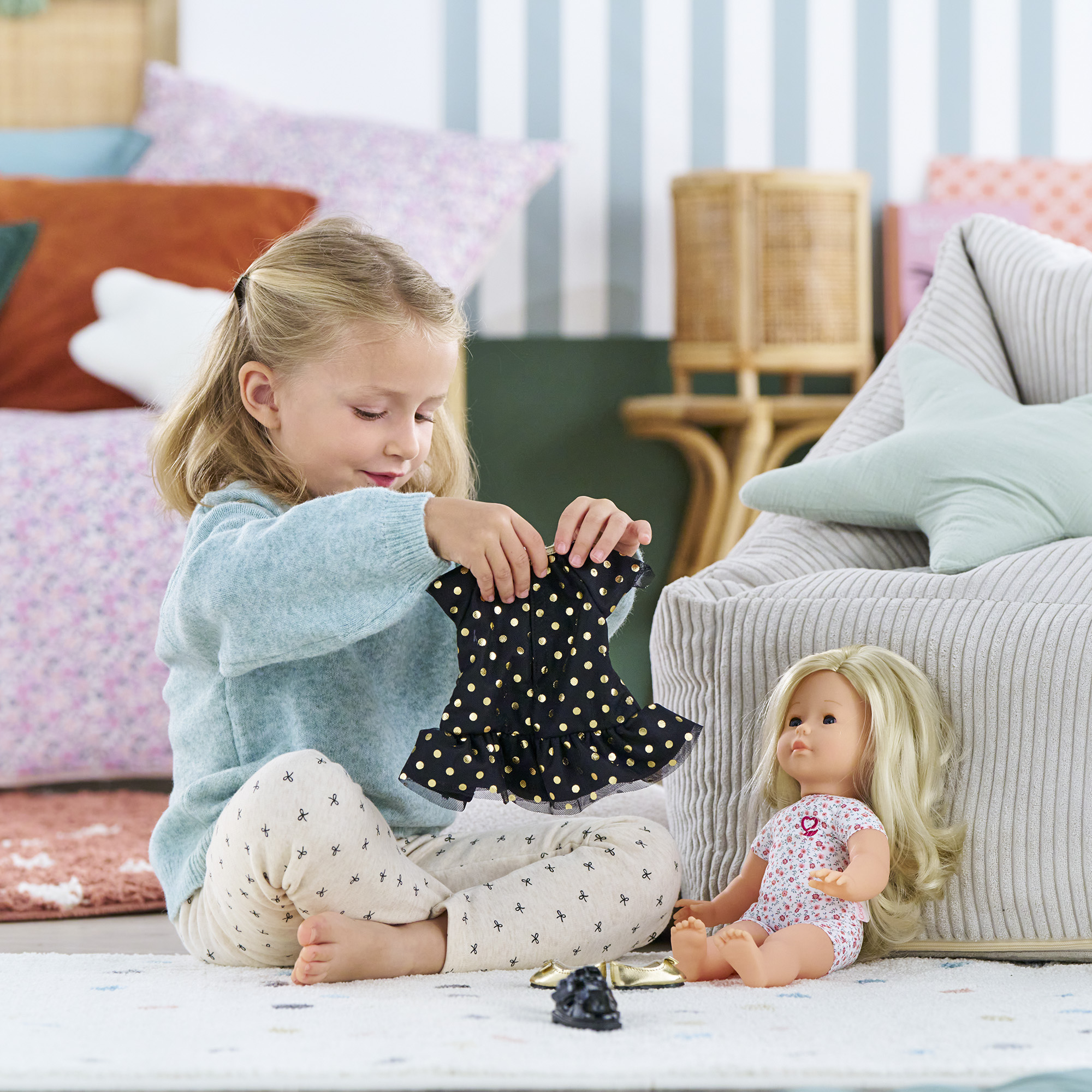 Petite Robe Noire - Pois Or pour poupée ma Corolle