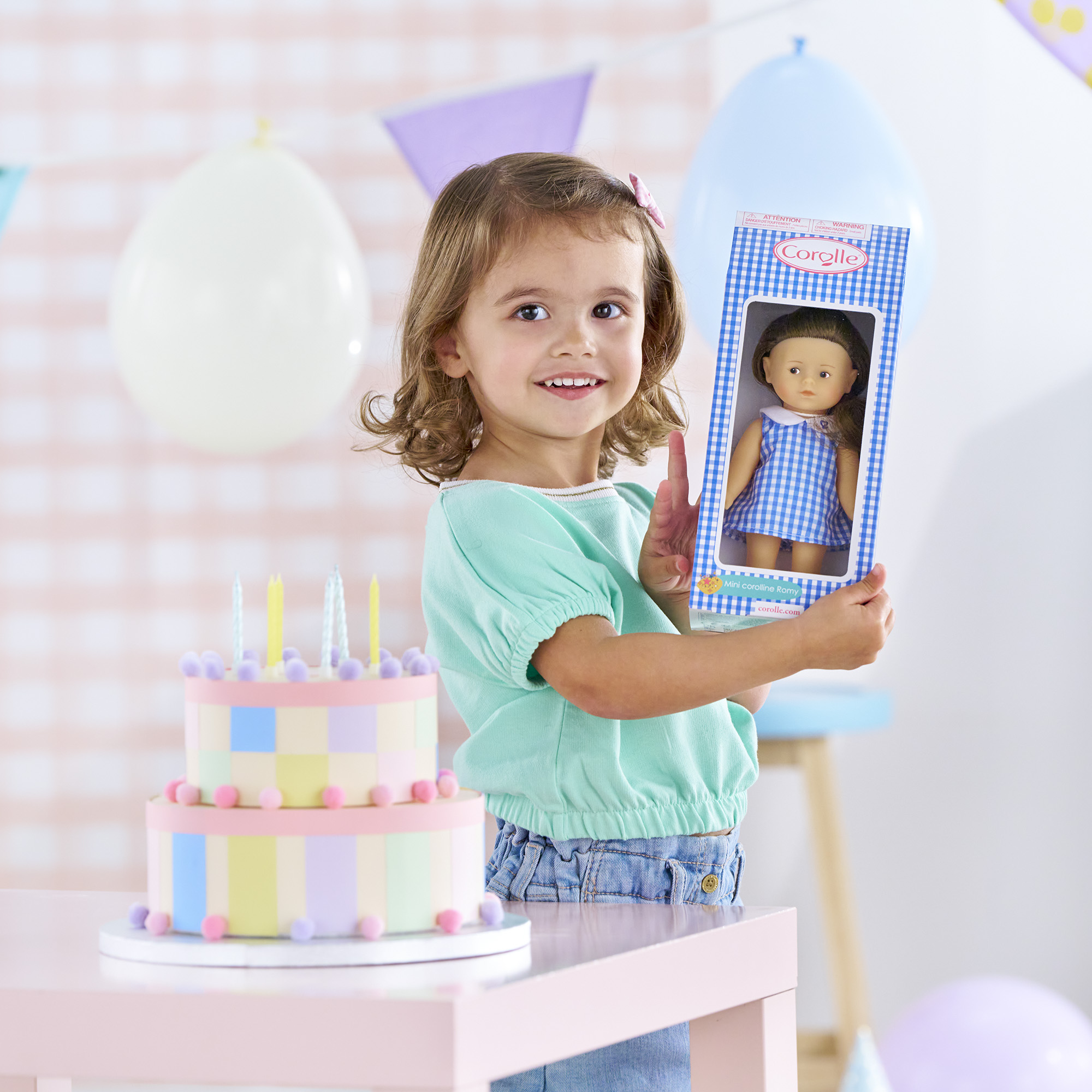 Romy Vichy, la petite poupée brune