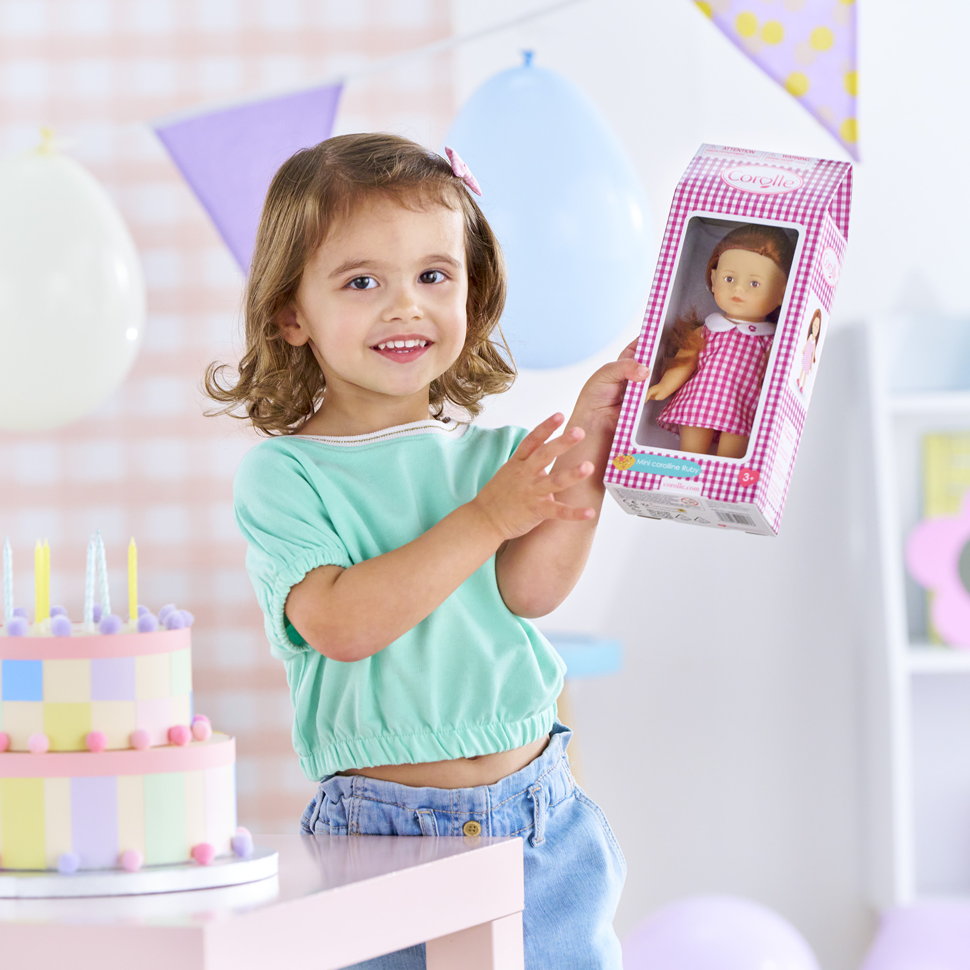 Ruby Vichy, la petite poupée rousse